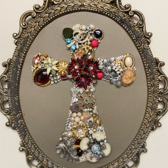 Vintage jewelry framed art-cross motif - Picture 4 of 5